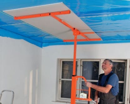 Slätt innertak: Dra ner hissen så långt som möjligt Slätt innertak: Dra ner hissen så långt som möjligt